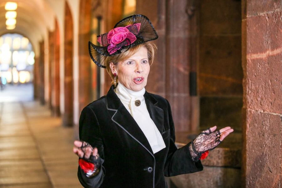 1.5-Hour Historical Tour of Leipzig with Costumed Guide - Meeting at Altes Rathaus, then getting pulled into the story