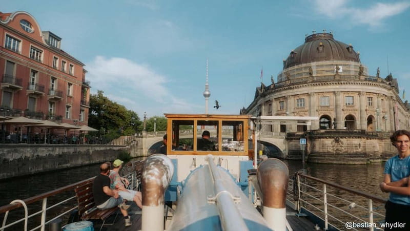 1h Berlin-Cruise with 140 year old electrified steamship - Why the Kaiser Friedrich boat feels special right away
