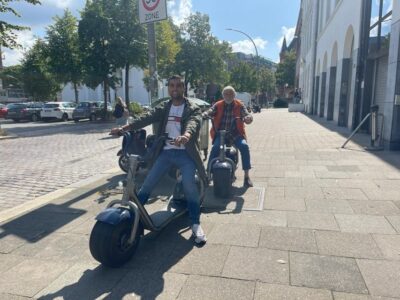 2 Hours Hamburg E-scooter Tour