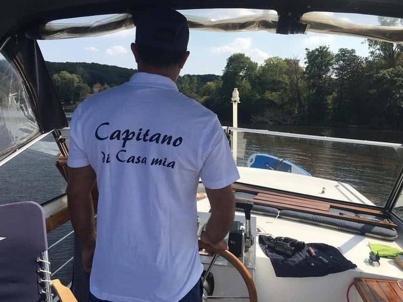 4h Unforgettable Tour with Skipper, "Seven Lakes Cruise" - A private sunset on Potsdam and Wannsee, with room to breathe