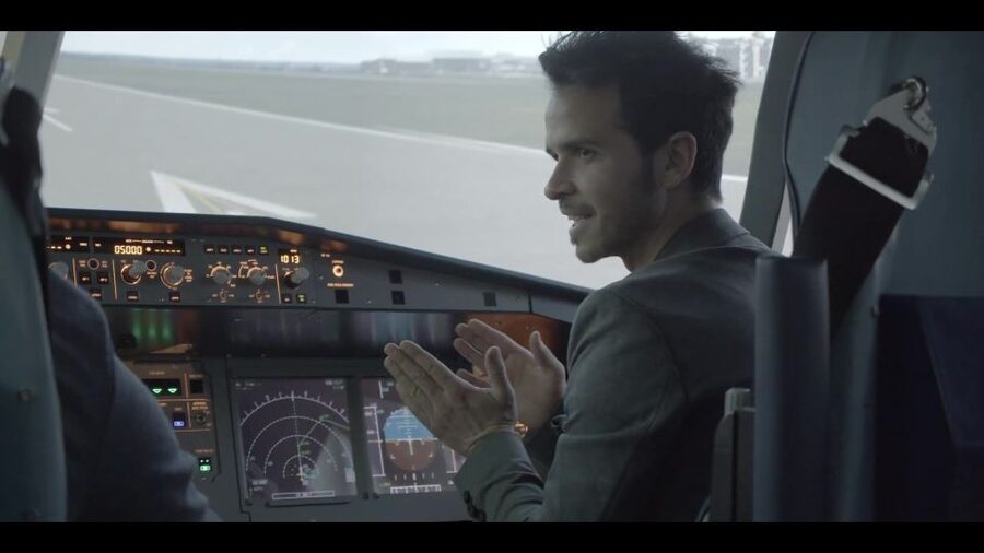 Airbus Flightsimulator | Flying Experience | adults&children - Exploring Different Airports Around the World for Take-Off and Landing