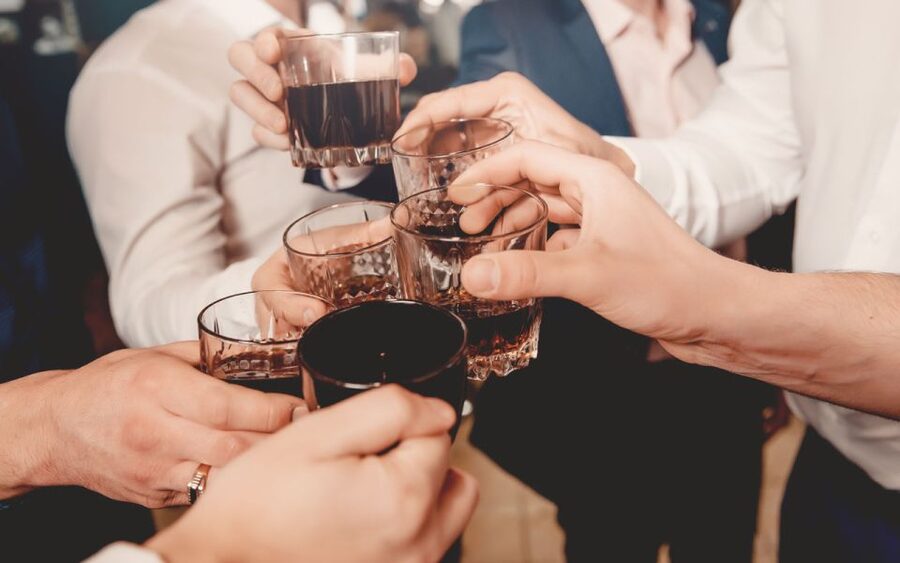 Bamberg: Bar & Club Tour with free Shots & VIP entry - VIP entry, express security, and the real time savings