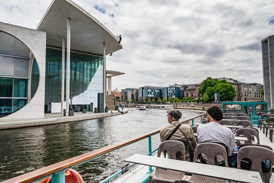 Berlin: 1-Hour City Sightseeing Cruise - Key takeaways before you board