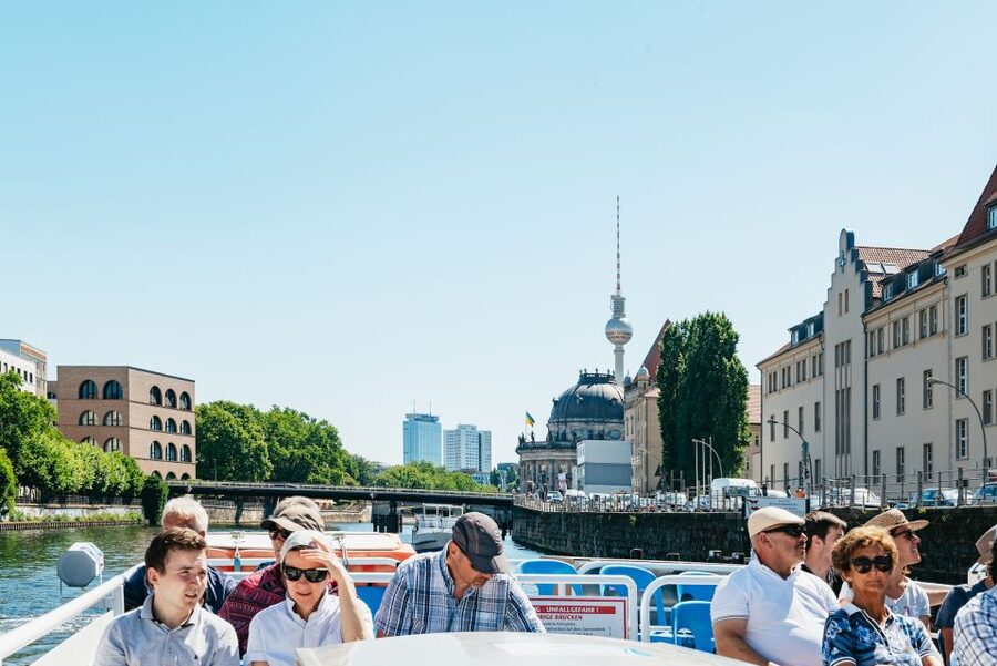 Berlin: 1-Hour City Tour by Boat with Guaranteed Seating - So, should you book this 1-hour Berlin Spree cruise?
