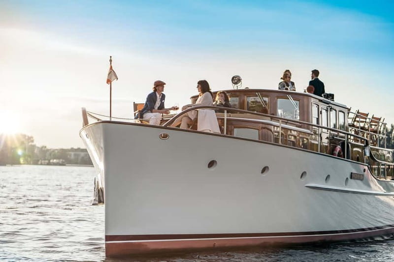 Berlin: 1h Boutiquestyle-Cruise on the Electric FITZGERALD - Key things you should notice before you go