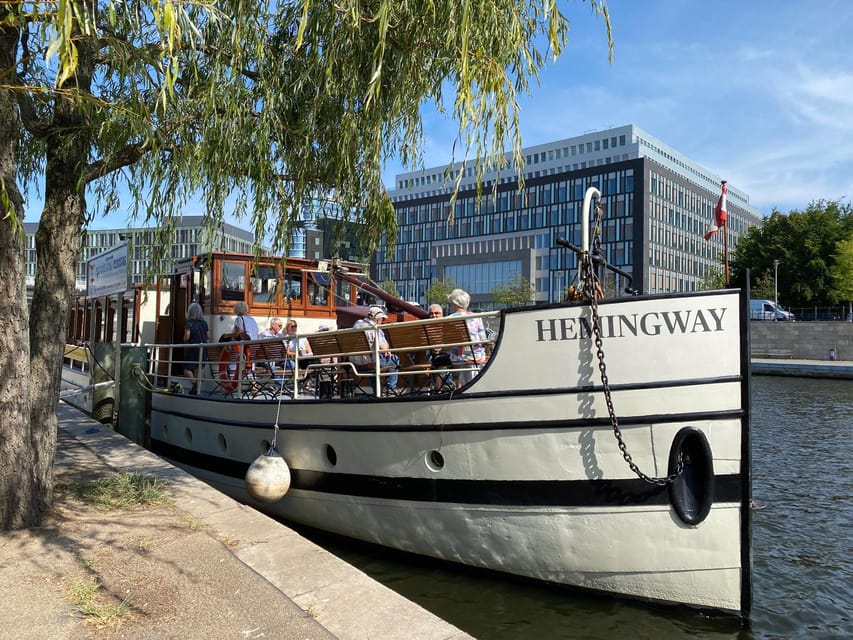 Berlin: 1h Boutiquestyle-Cruise on the Historic HEMINGWAY - Key points before you go