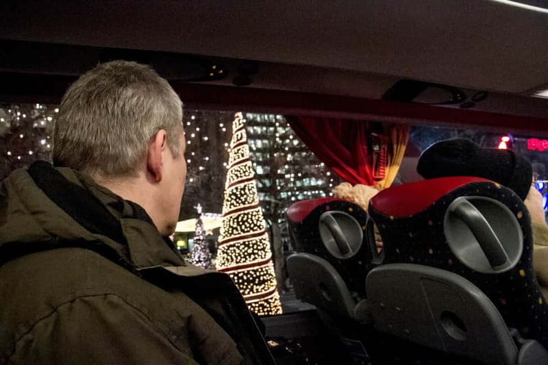 Berlin: 2-Hour Christmas Lights Bus Tour incl. Mulled Wine - Key highlights at a glance