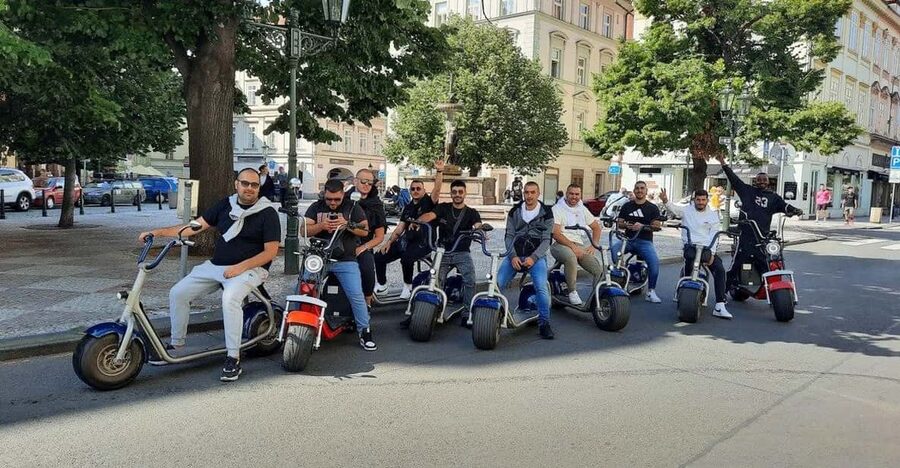 Berlin: 2-Hour City Guided Tour on a Fat Scooter - Guide Style, Group Size, and Customizing Your Stops