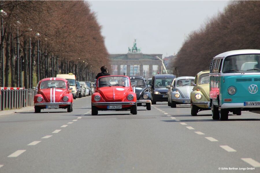 Berlin: 4-Hour Discovery Tour in VW Beetle - Getting started: the meeting point and the handover flow
