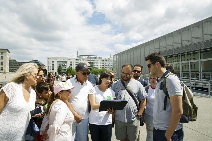 Berlin: 4-Hour Guided Highlights Tour in Spanish - The Gestapo Headquarters Remains and the Memorial Stop You Cannot Skip
