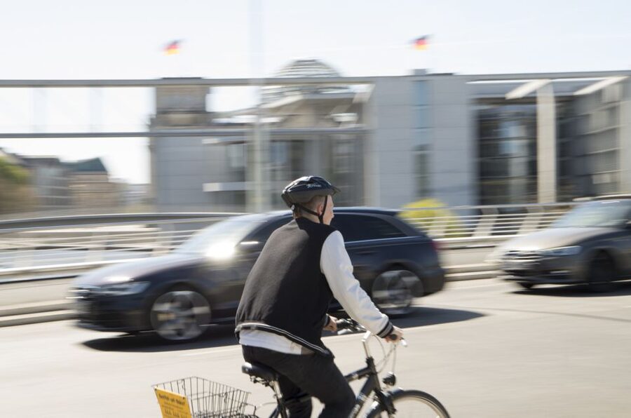 Berlin: 48-Hour or 72-Hour Bike Rental - From Kulturbrauerei to the Spree, your 48 to 72 hours on wheels