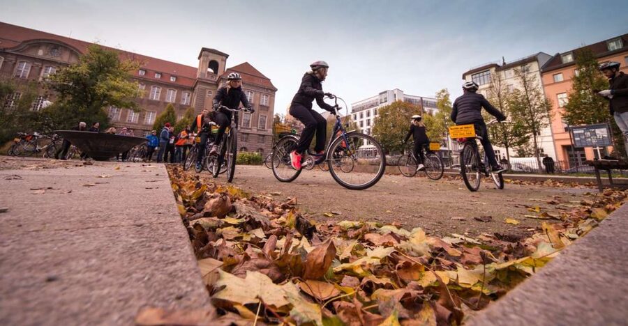 Berlin: 48-Hour or 72-Hour Bike Rental - Treptower Park: a park ride with room to linger
