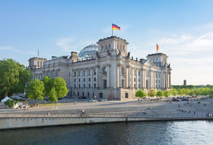 Berlin and Sachsenhausen: Shore Trip from Warnemünde Port - Key things that make this tour work
