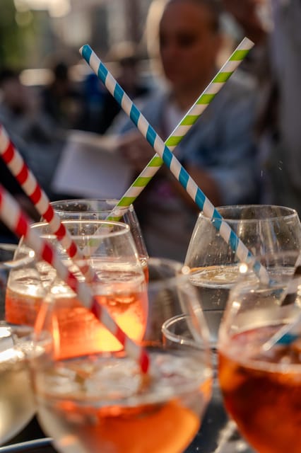 Berlin: Audrey Ahoi! Spree cruise with drag queen (HOL) - The Mühlendamm lock: where the cruise becomes an event