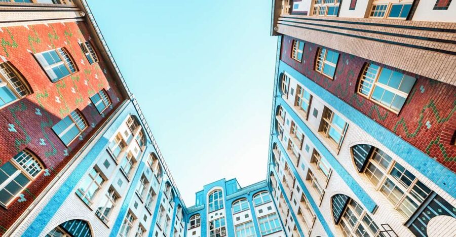 Berlin: Backyards of Berlin 2-Hour Tour - Price and logistics: is $21 worth it for most visitors?