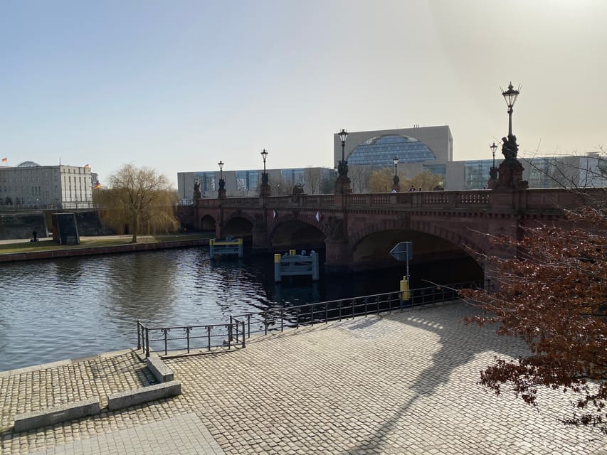 Berlin Battlefield Tour - Operation Berlin 1945 - The guide experience: what makes it work when the story is complex