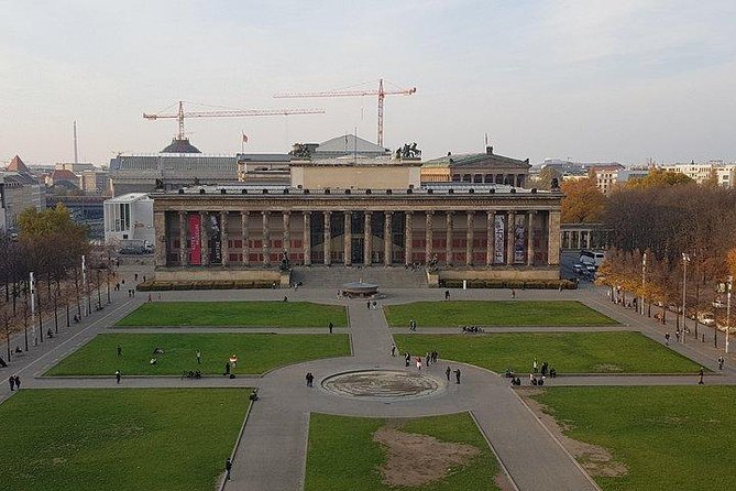 Berlin Beers & Battlefields Tour: War History and German Beer - Meeting point, timing, and how to show up ready