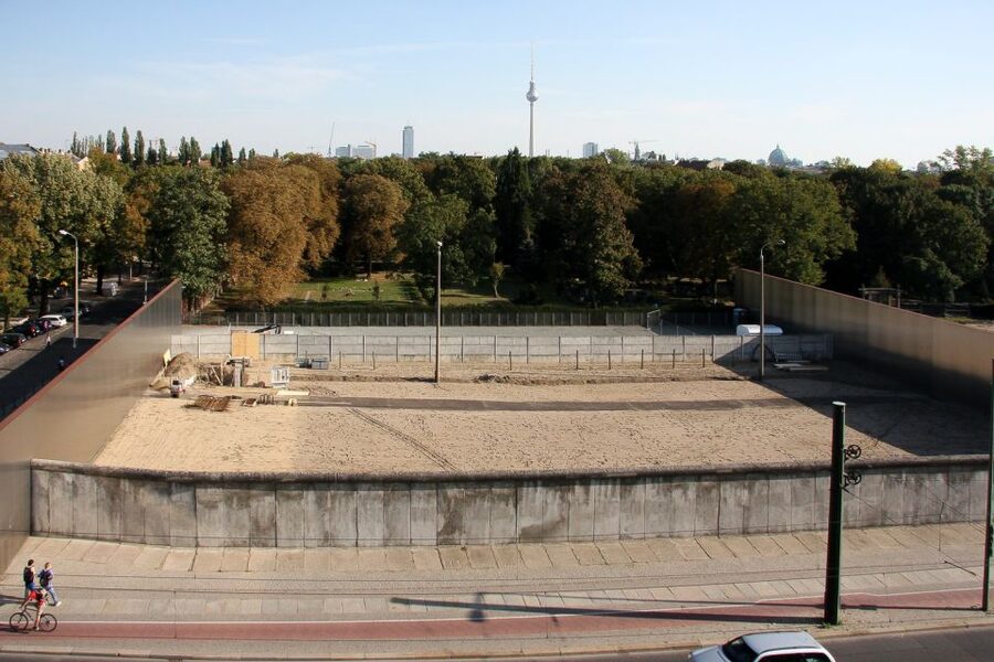 Berlin: Berlin Wall and the Cold War Walking Tour - Everyday GDR life: neighbors, fear, and the psychology of control