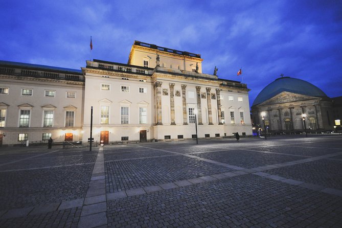 Berlin by Night Private Tour - All Must-See Sites Magically Lit Up at Night - Berlin at night: why this walk feels worth it
