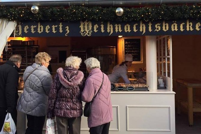 Berlin Christmas Markets with Culinary Tour - Stop 3: Schoenhauser Allee Arcaden and the Späti Culture Moment
