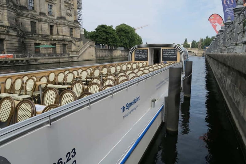 Berlin: City Boat Tour with Live Commentary - Stop-by-stop: the Spree route from Nikolaiviertel to Berlin Cathedral