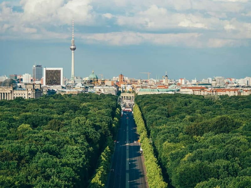 Berlin: City's Highlights Walking Tour - Berlin Wall remnants: see division in real space