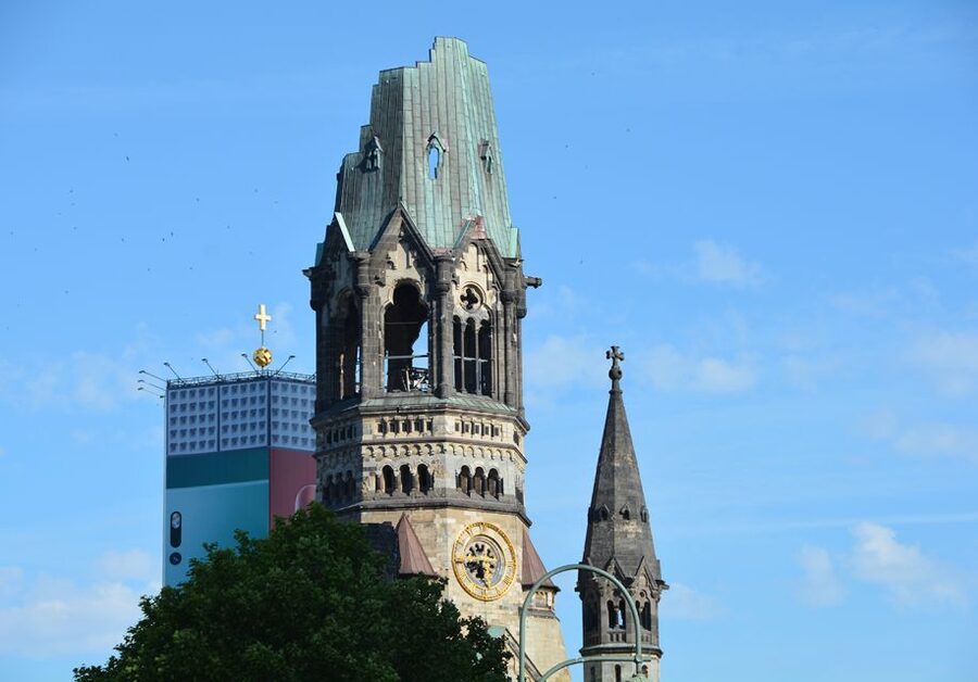 Berlin: City-West Walking Tour with a Real Berliner - KaDeWe: More Than a Department Store Stop