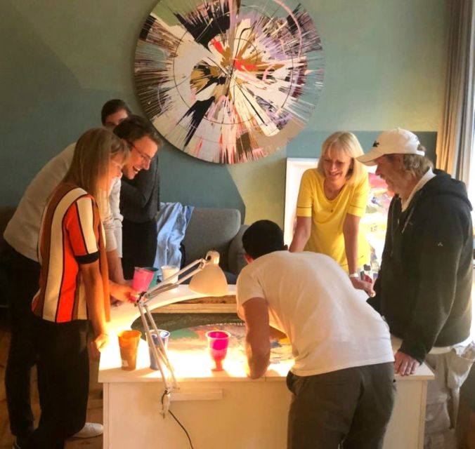 Berlin: Create Your Own Spin Painting at Jans Echternacht - Canvas Size Choice: 80 cm Big Statement or Two 50 cm Pieces