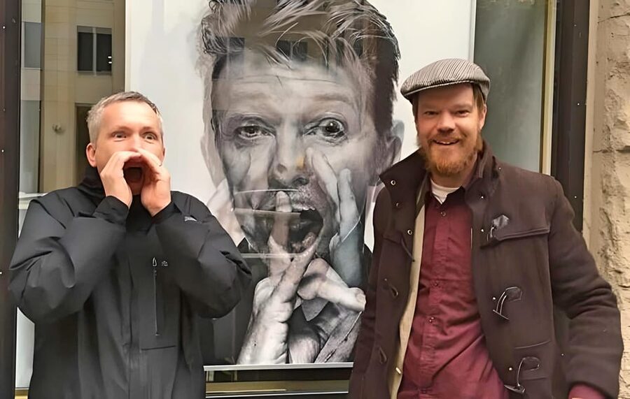 Berlin: David Bowie & 1970s Berlin Guided Walking Tour - Starting at Ständige Vertretung, then tracing Bowie from Zoo Station