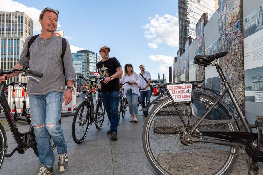 Berlin: E-Bike Tour of the Berlin Wall and Mitte Highlights - Should you book this Berlin Wall and Mitte e-bike tour?