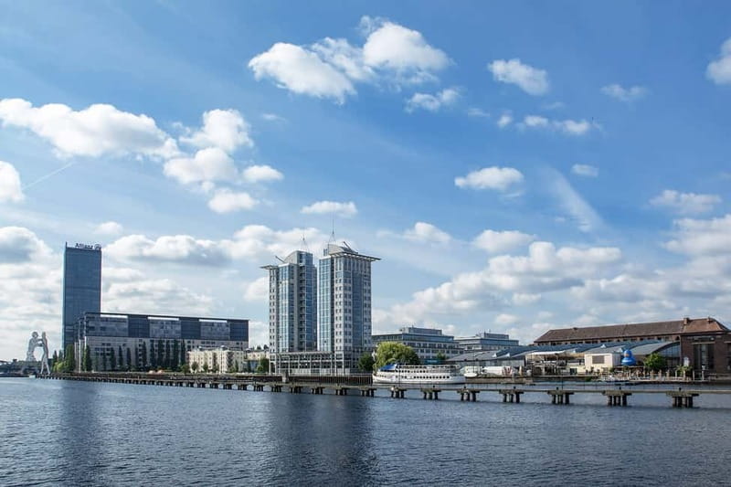 Berlin: East Side Gallery Spree Cruise in a Solar Catamaran - Key things to know before you go