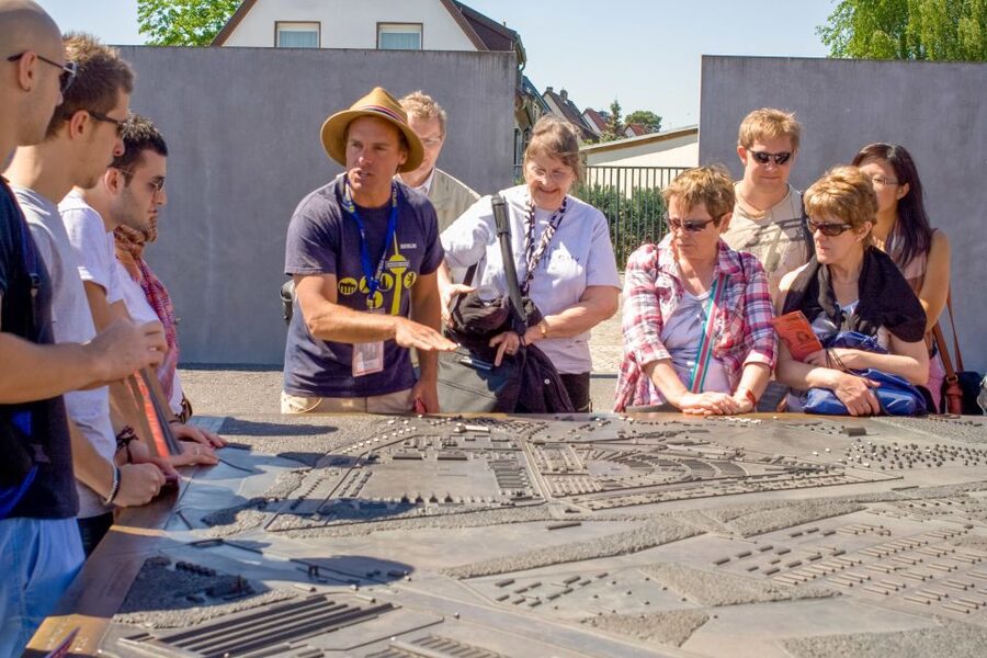 Berlin: English Bus Tour to Sachsenhausen Concentration Camp - The Coach Ride to Sachsenhausen: Use It for the Context