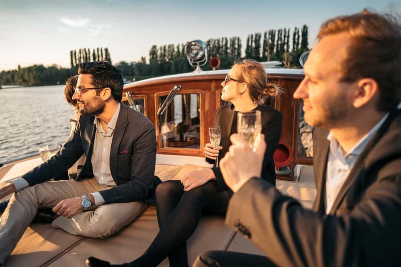 Berlin: Evening Yacht Cruise with Aperitif - Should you book this Berlin Evening Yacht Cruise with Aperitif?