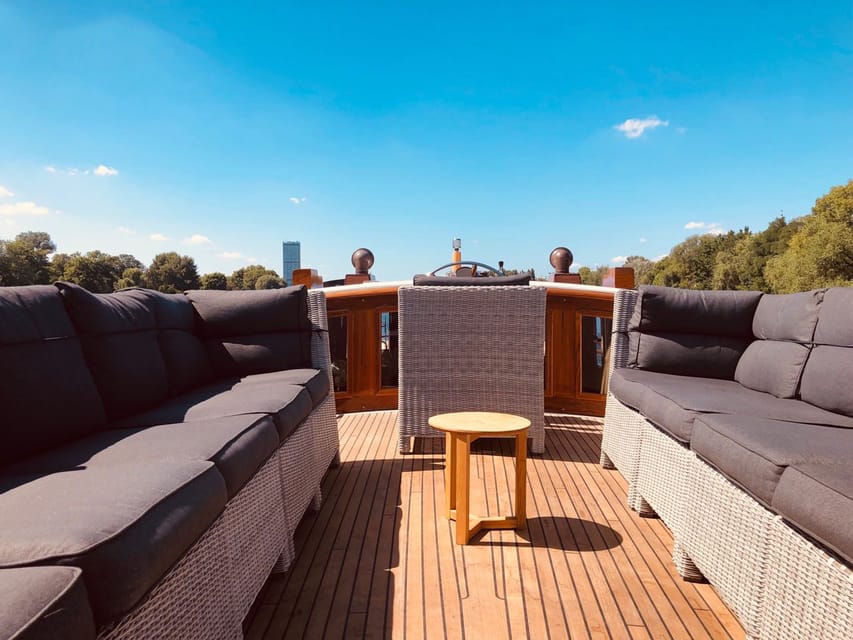 Berlin: Evening Yacht Cruise with Aperitif - FAQ