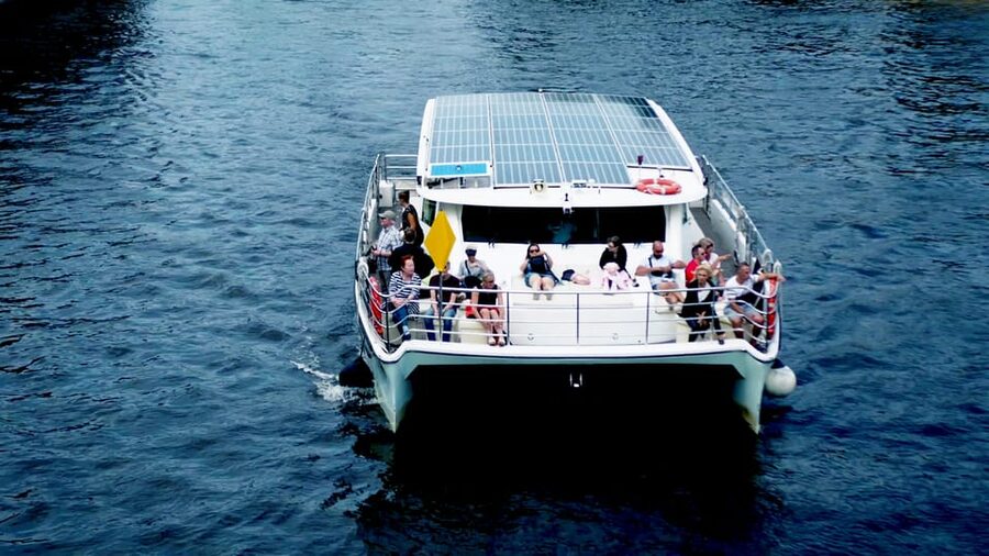 Berlin: Exclusive Boat Tour on a Solar-Powered Catamaran - Barrier-Free by Design, and Welcome for Dogs