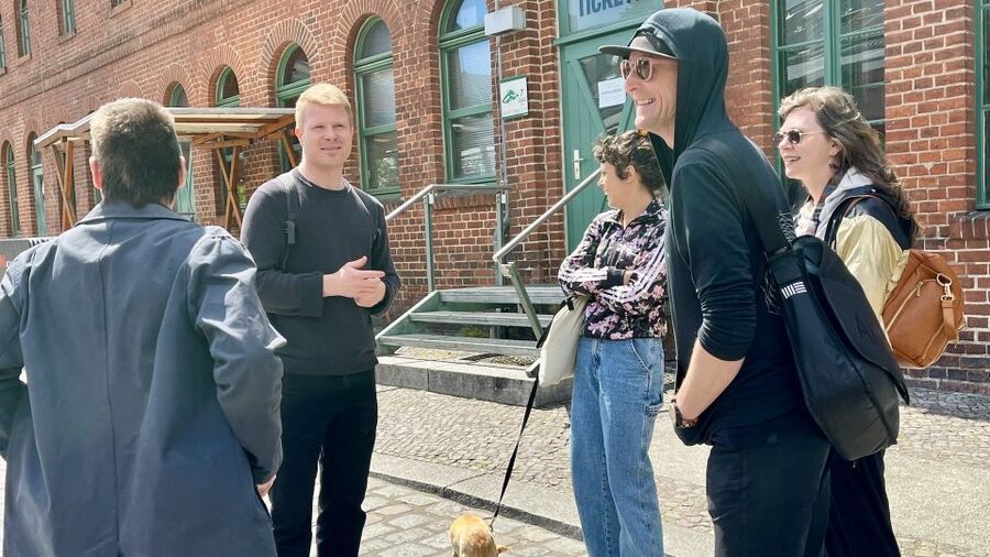 Berlin: Gourmet Food & Cultural Walking Tour - Your walk through Prenzlauer Berg, with coffee and tastings