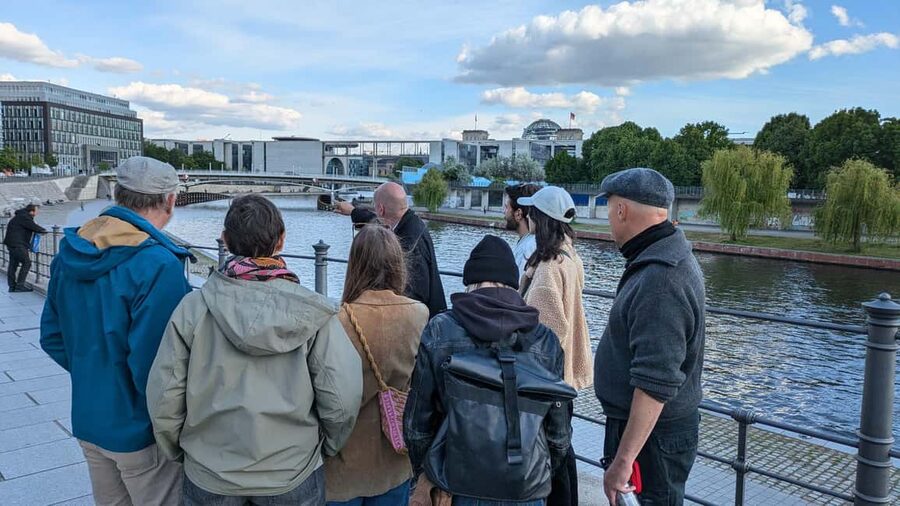 Berlin: Government District around the Reichstag Guided Tour - Government District photos: Paul-Löbe-House, the Chancellery, and Platz der Republik