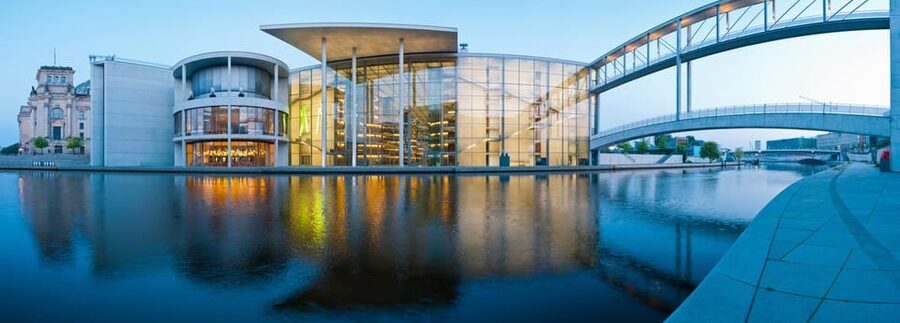 Berlin: Guided Walking Tour around the Reichstag - Should You Book This Reichstag Walking Tour?