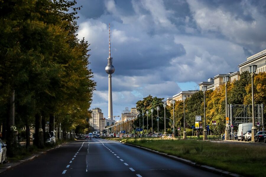 Berlin: Guided Walking Tour in English - Quick hits before you set out