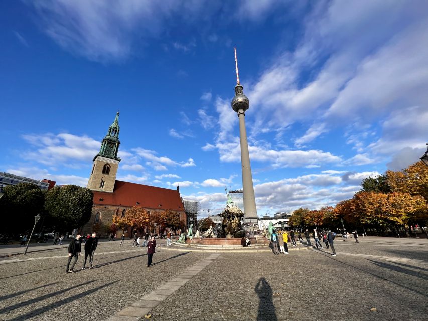 Berlin: Guided Walking Tour in English - The controversial reconstructed Royal Palace and why it matters