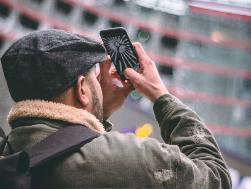 Berlin: Hands-On Mobile Photography Workshop - Finding Ideas Fast, Then Building Compositions That Click
