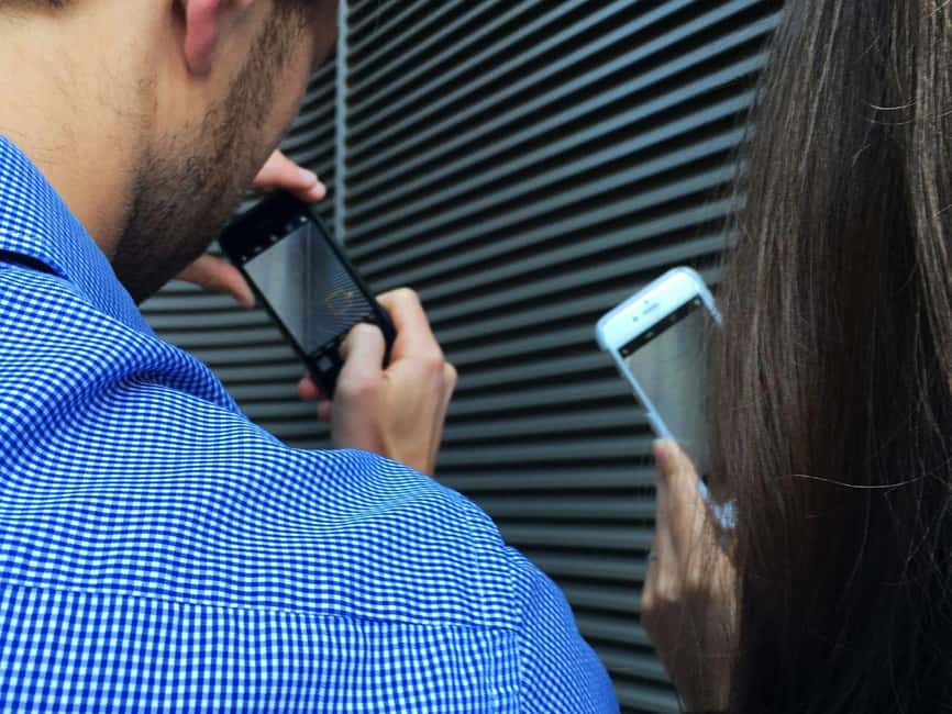 Berlin: Hands-On Mobile Photography Workshop - Portrait Skills and How to Get a Profile Picture You’ll Use