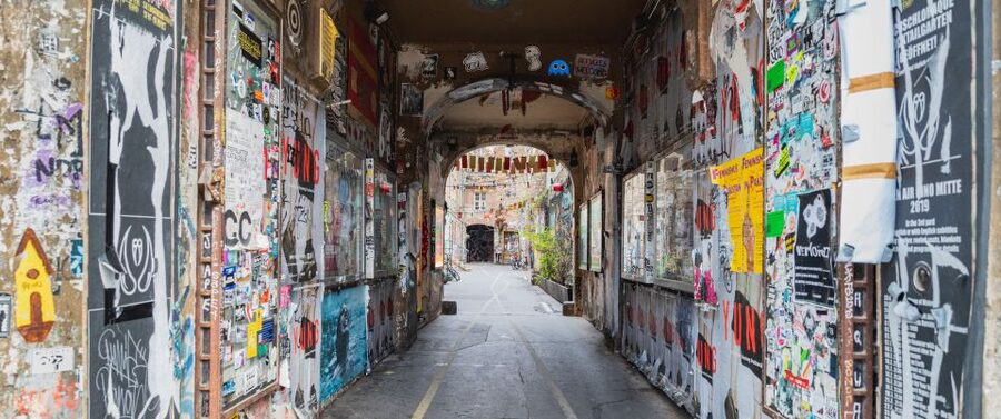 Berlin: Hidden Backyards Guided Walking Tour - Berlin courtyards: the fast way to see the real Mitte