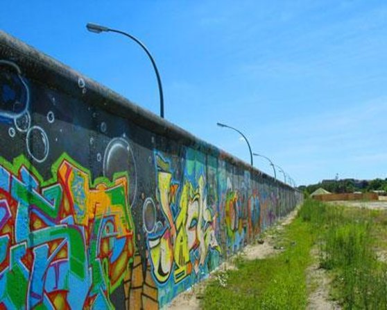 Berlin Highlights 3-Hour Bike Tour - Meeting at Alexanderplatz: bikes, helmets, and a ready-to-roll plan