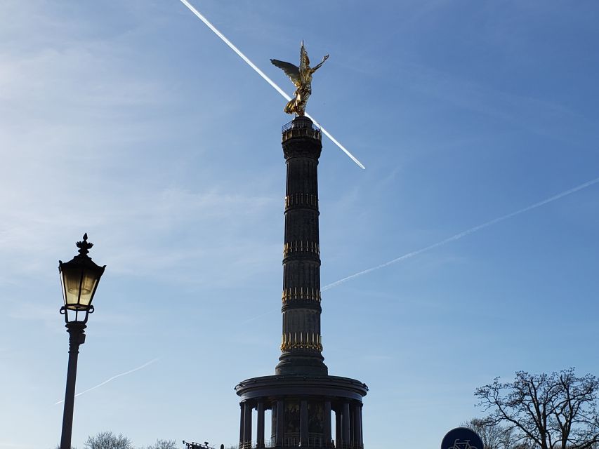 Berlin: Highlights of the City - a Private Bus Tour - Berlin Victory Column, the Reichstag, and the Government District Zoomed-In