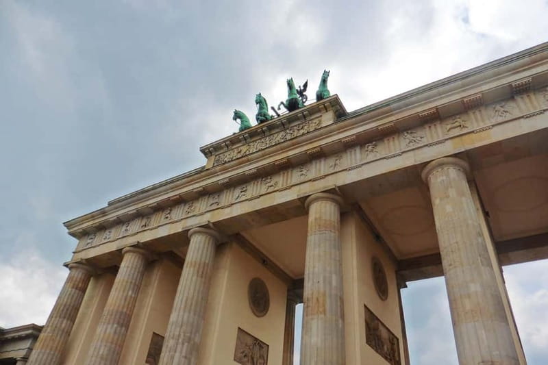 Berlin: Historic Center Walking Tour with a Real Berliner - Humboldt Forum and the rebuilt City Palace effect