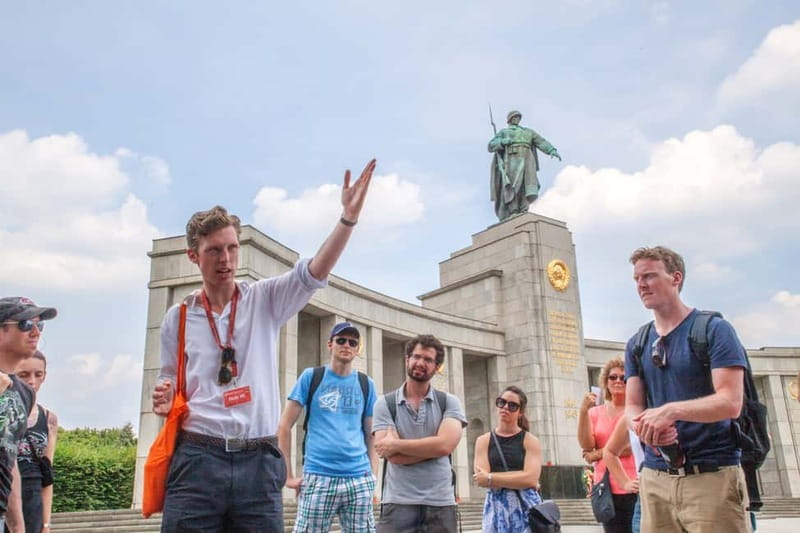 Berlin: History of the Third Reich Guided Walking Tour - Where the tour starts, and how to find your group near Brandenburg Gate