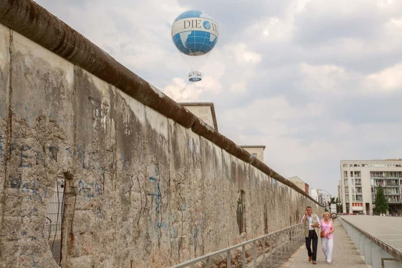 Berlin: History of the Third Reich Guided Walking Tour - SS and Gestapo headquarters on Prinz-Albrecht-Straße, plus a Berlin Wall reminder