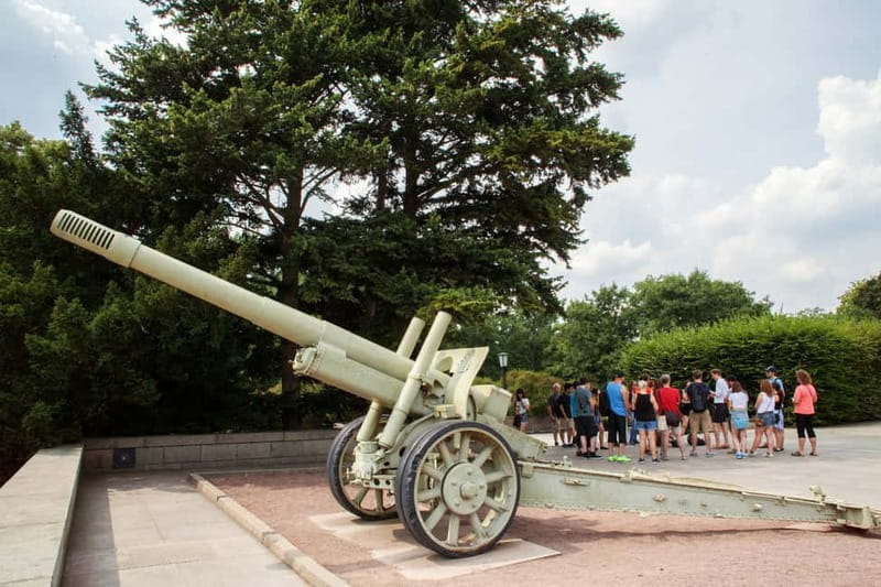 Berlin: History of the Third Reich Guided Walking Tour - Soviet Memorial in Berlin: artillery and tanks for the battle’s cost