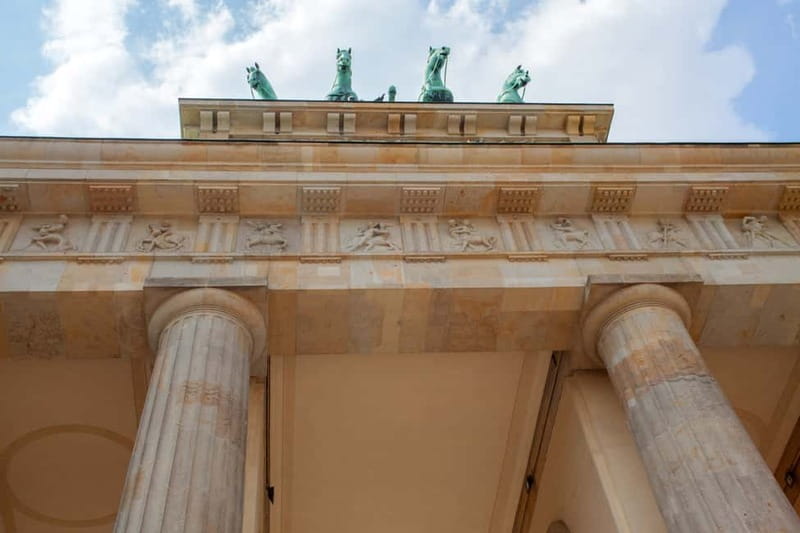 Berlin: History of the Third Reich Guided Walking Tour - The 2-hour pacing, the mid-tour break, and what a great guide adds